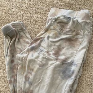Young fabulous and broke beige tie-dye sweatpants joggers women’s size small